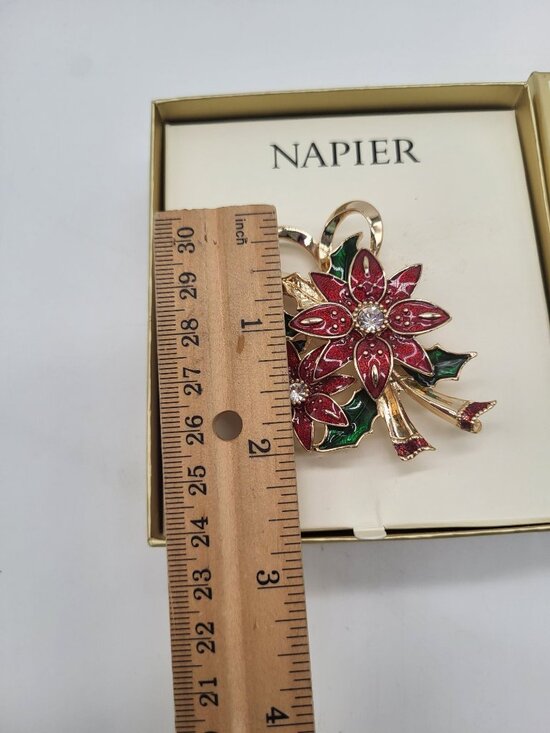 Napier Poinsettas Enamel Rhinestone Gold Tone Brooch Pin Holiday Christmas - Picture 5 of 6